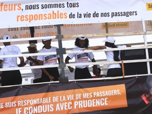 Clôture de la caravane de sécurité routière : les populations de plusieurs communes d’Abidjan sensibilisées
